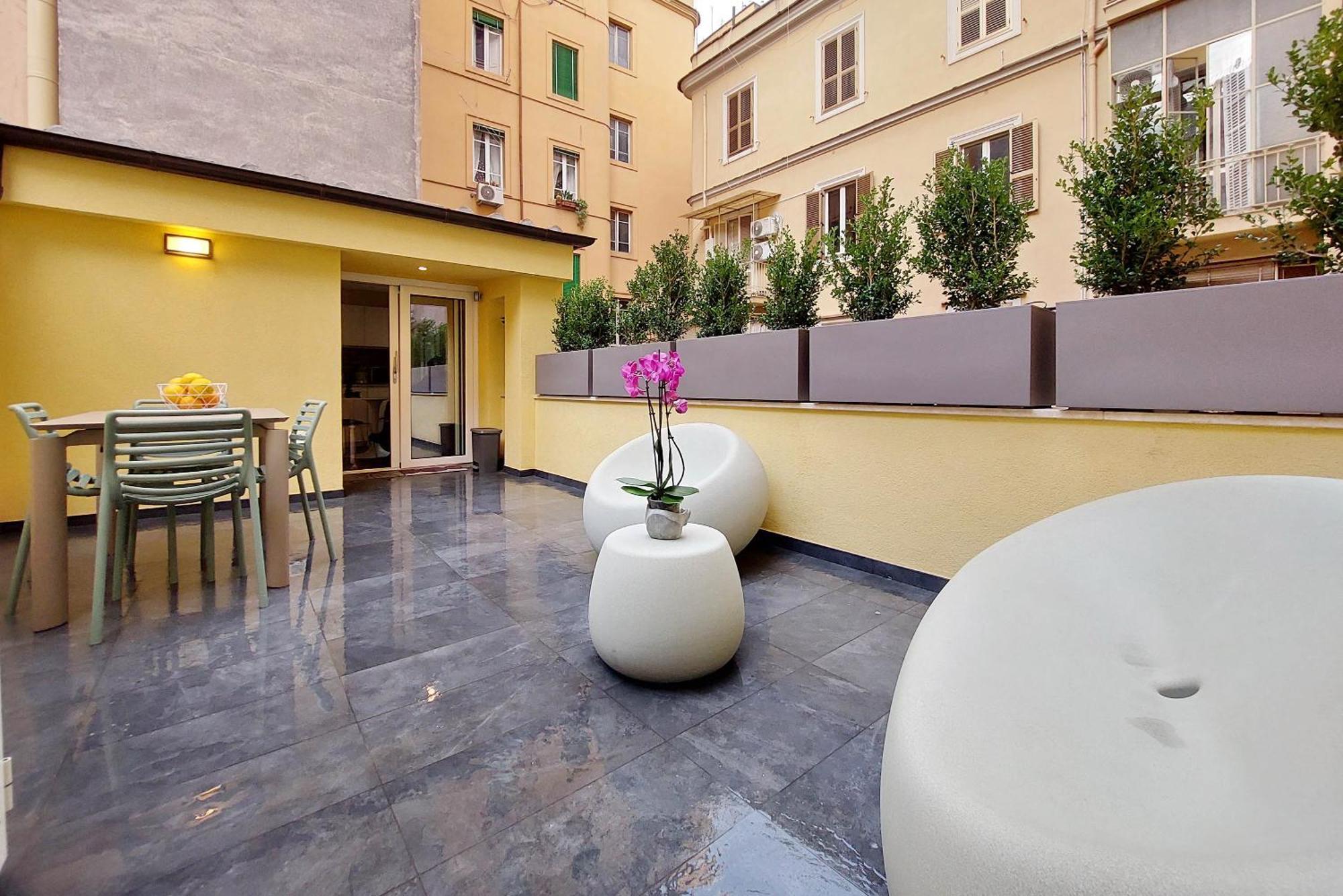 Appartamento Ych-casa Indipendente In Zona Prati *